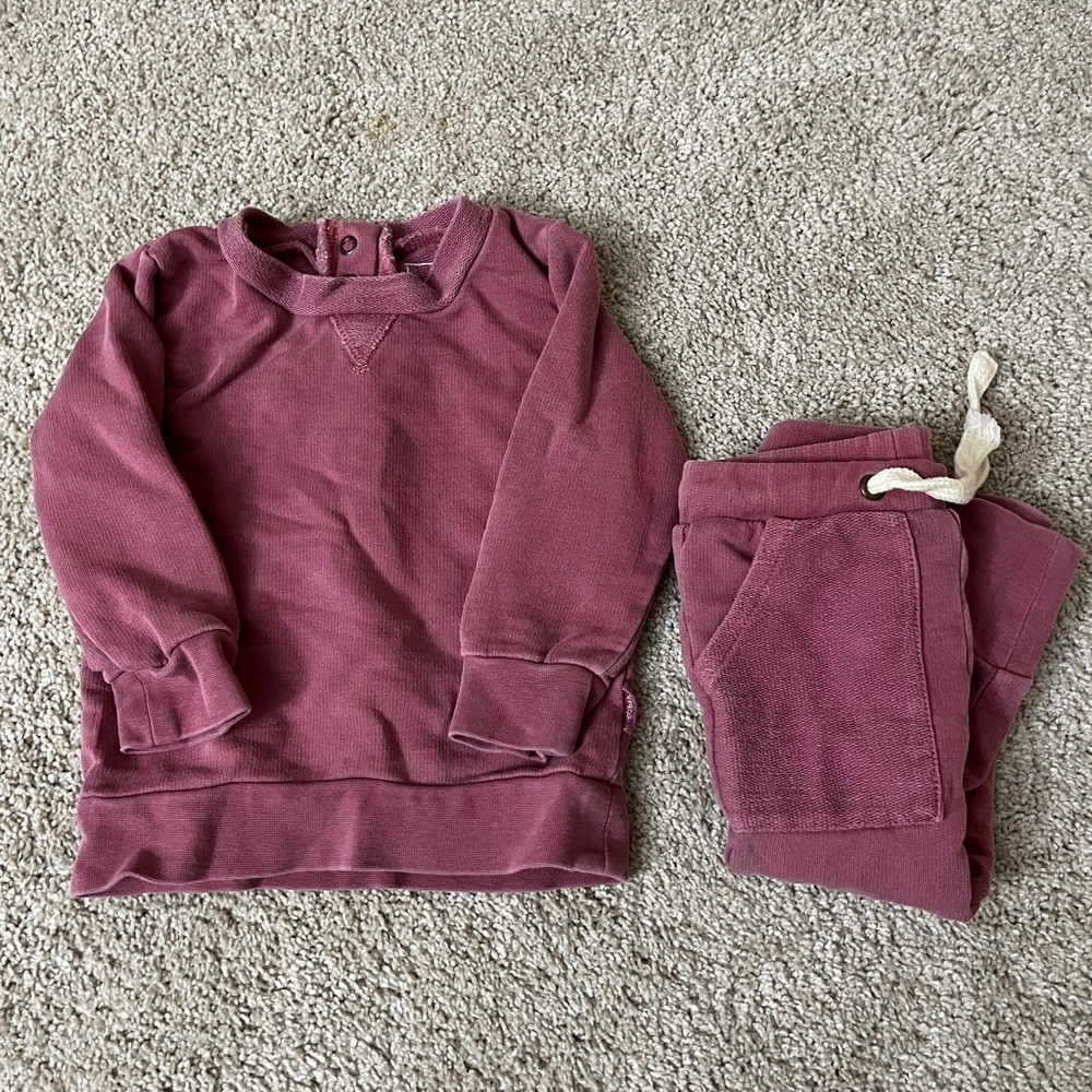 L’ovedbaby sweat suit